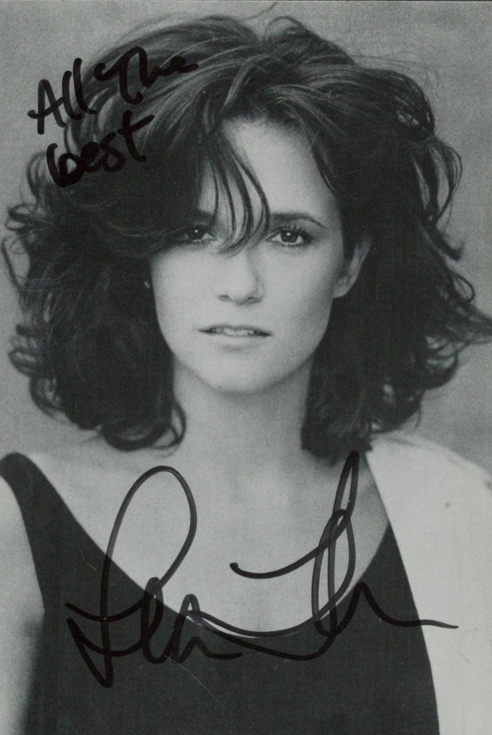 Lot 565: Lea Thompson signed Black and White Photo 6x4...