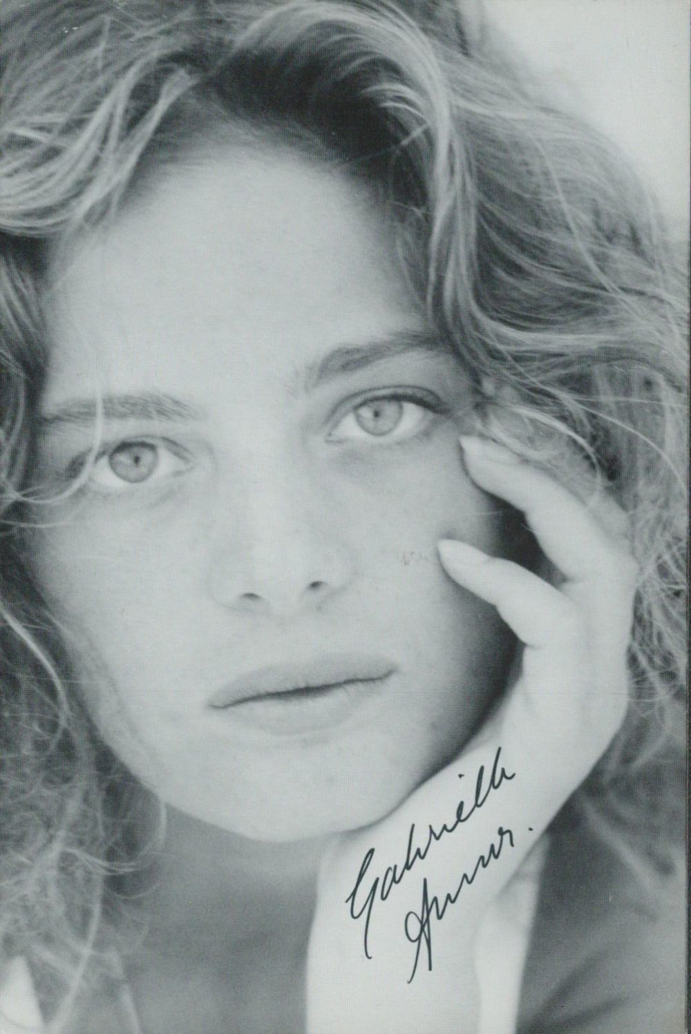 Lot 567: Gabrielle Anwar signed Black and White Photo 6x4...