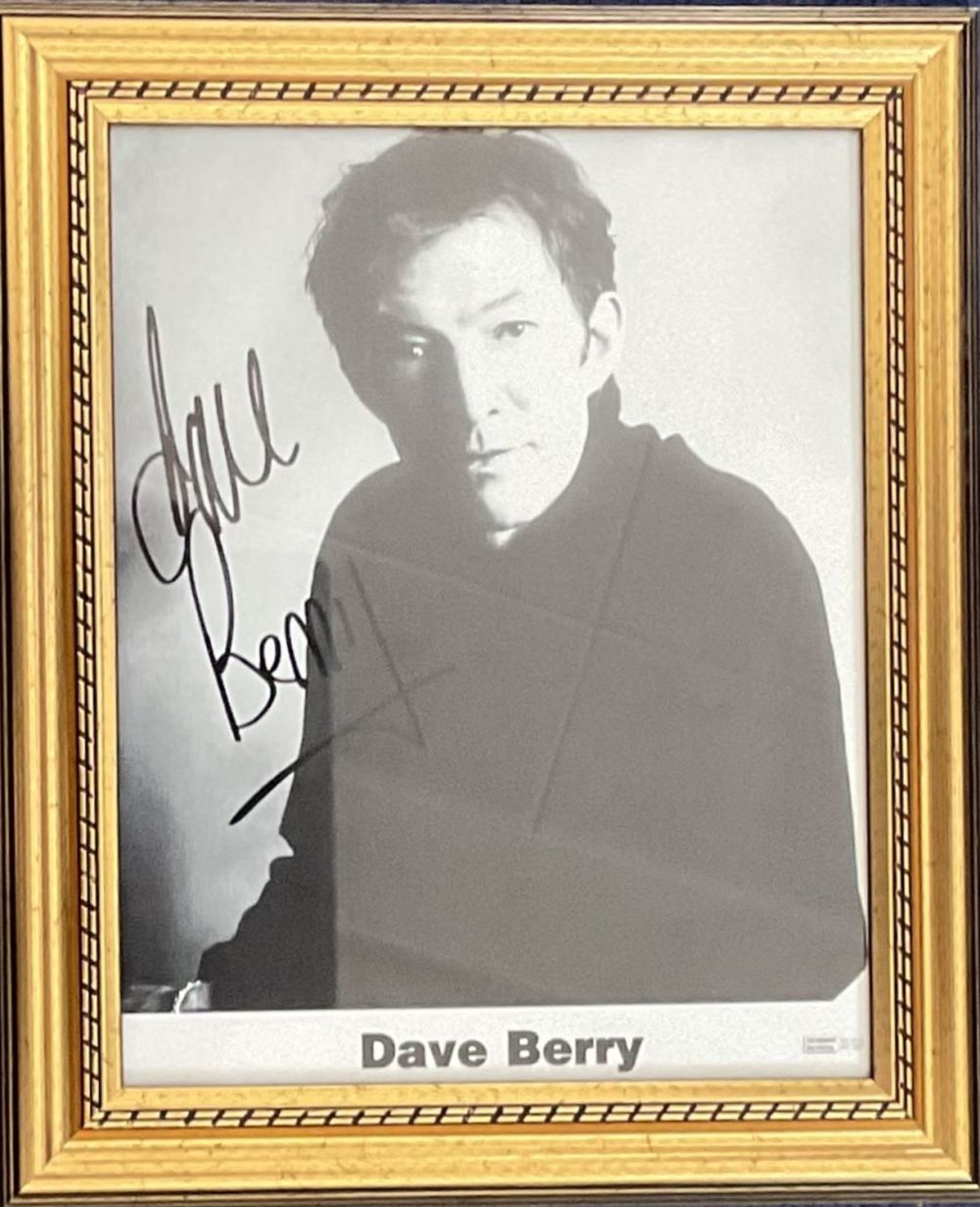 Lot 684: Dave Berry signed black and white photo in...