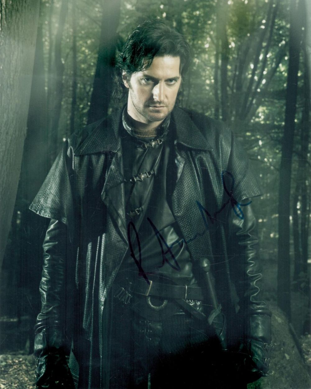 Lot 45: Richard Armitage signed Robin Hood 10x8 colour photo....