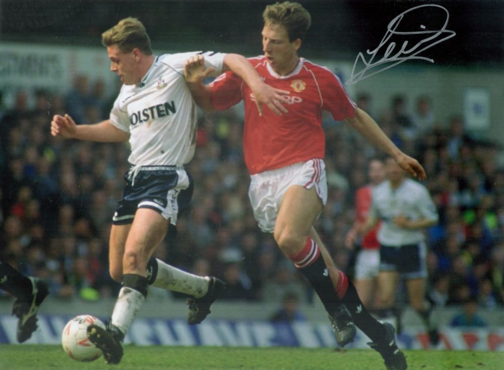 Lot 153: Lee Martin signed 16x12 inch colour photo. Good...