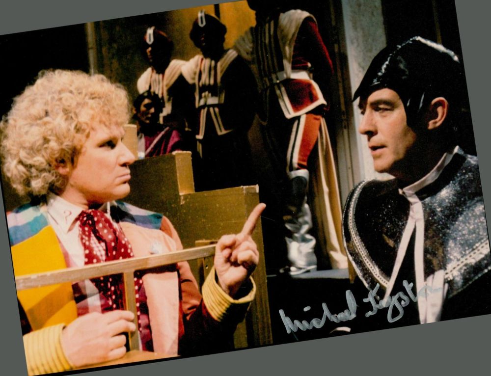 Lot 351: Dr Who actor Michael Jayston signed stunning 10...