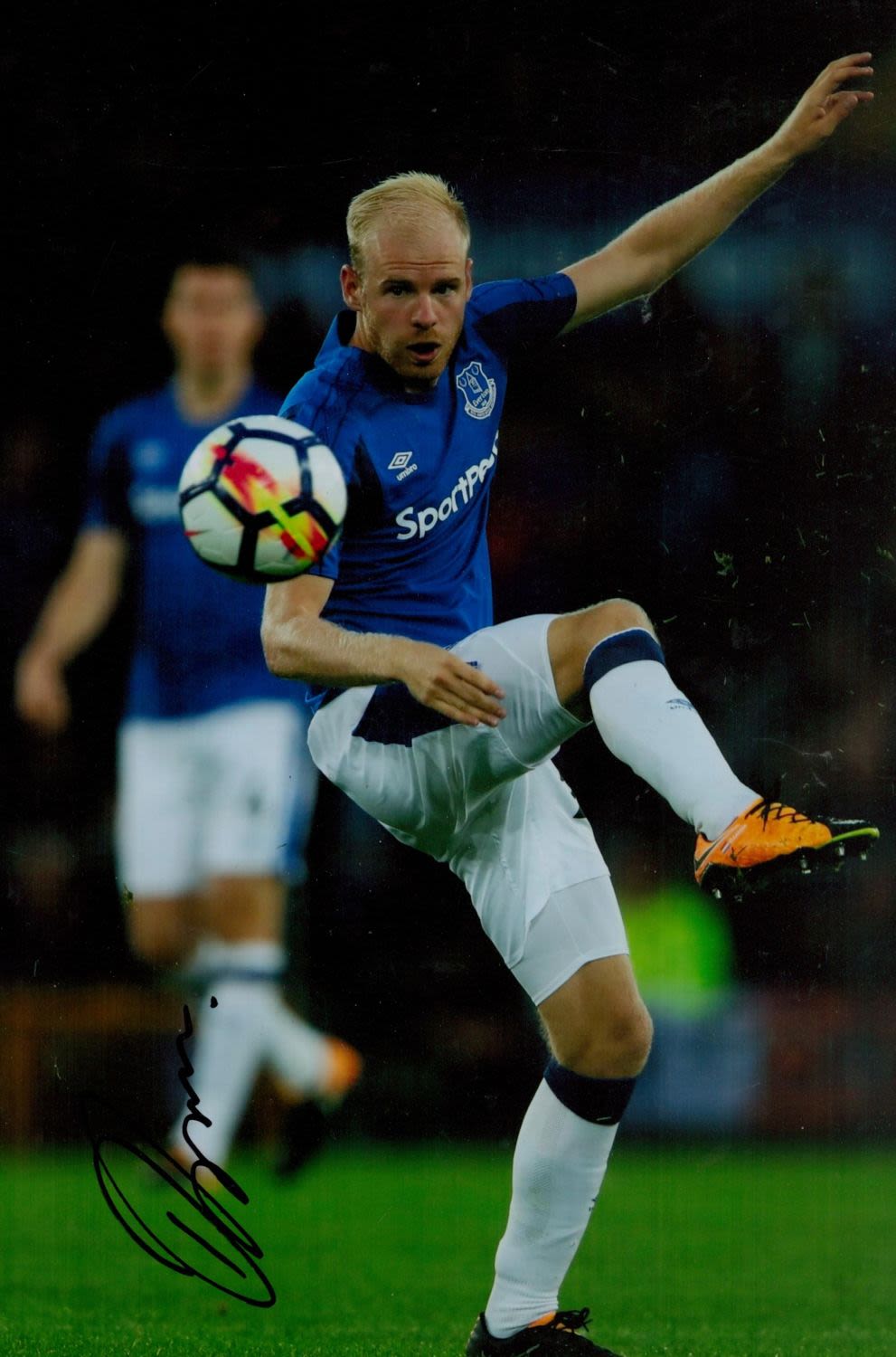 Lot 562: Davy Klaassen signed Colour Photo 12x8 Inch. Is...