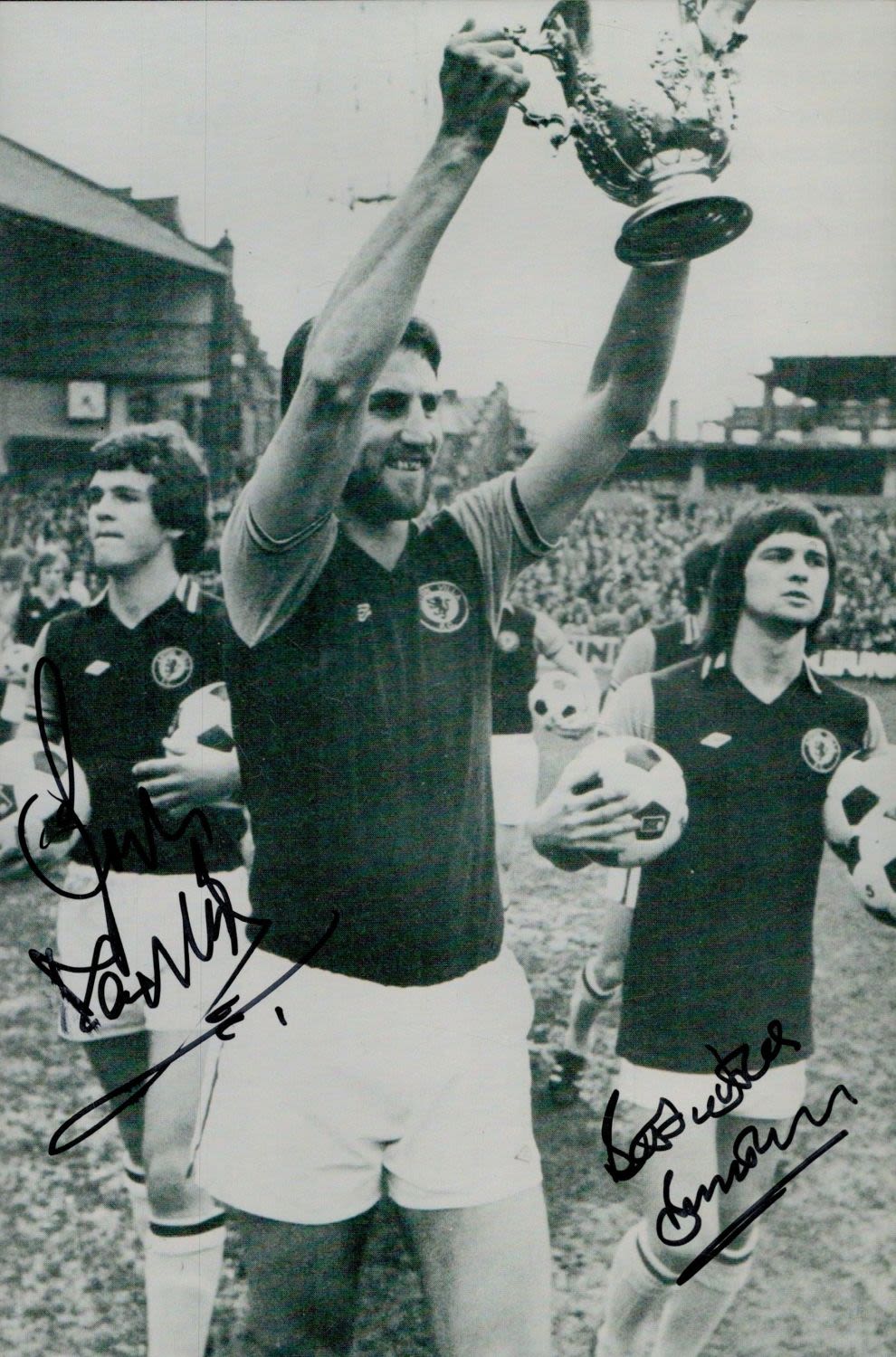 Lot 765: John Deehan and Brian Little signed 12x8 black...