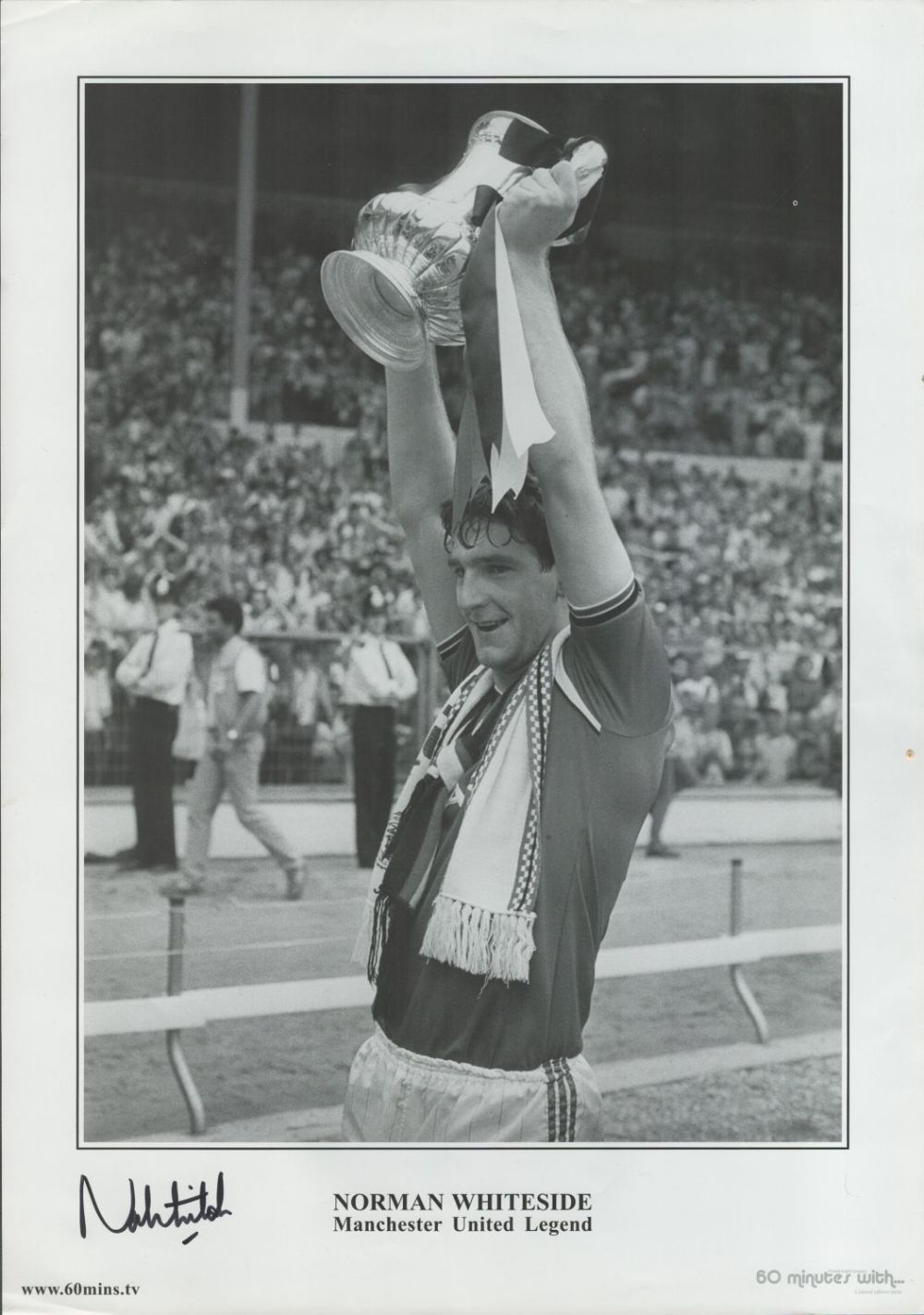 Lot 786: Norman Whiteside (Man Utd) signed 16.5 x 12...