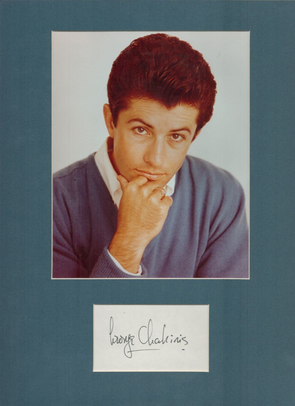 Lot 118: George Chakiris signed 16x12inch colour mount. Good Condition....