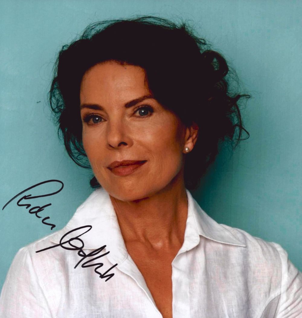 Lot 89: Gudrun Landgrebe signed 8x8inch colour photo. Good Condition....