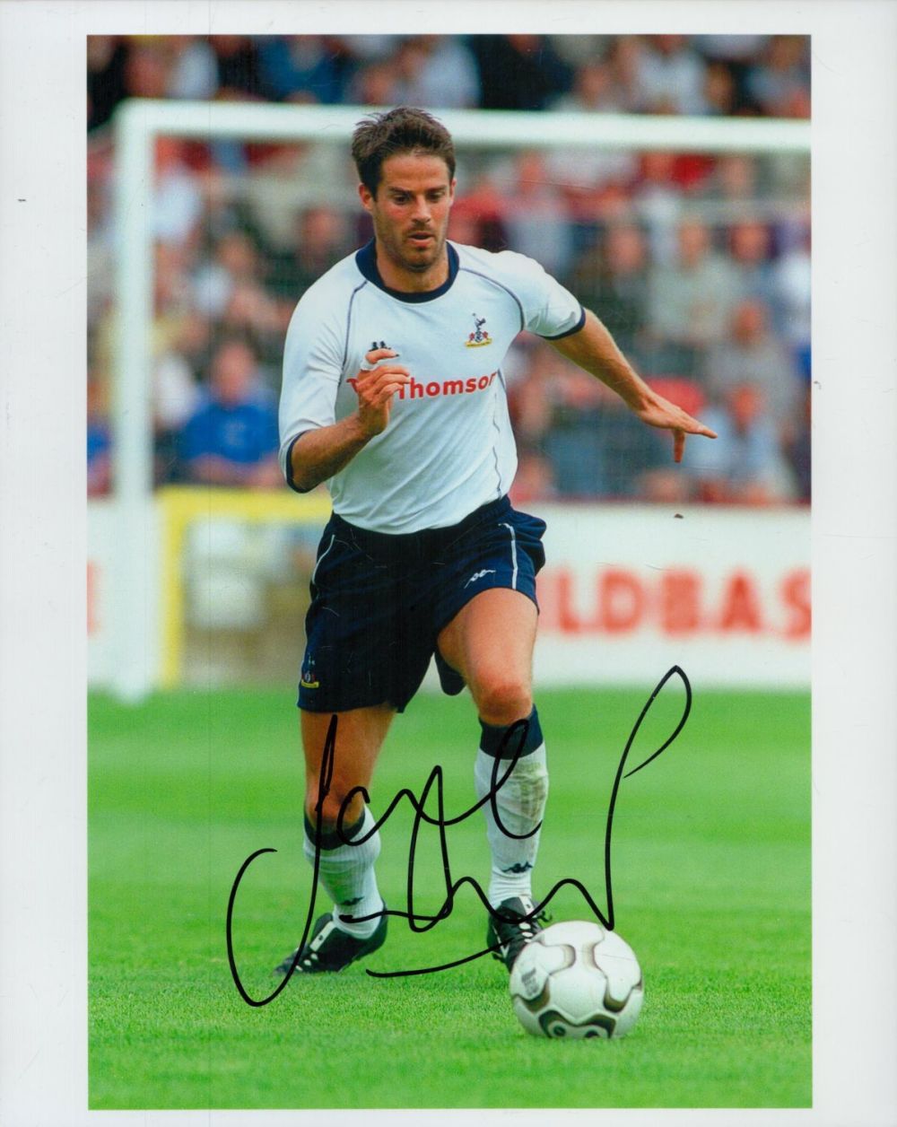 Lot 207: Jamie Redknapp signed 10x8 inch colour photo. Good...