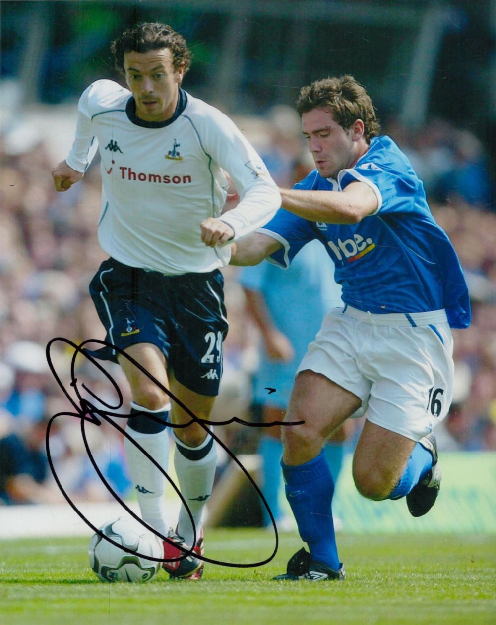Lot 208: Simon Davies signed 10x8 inch colour photo. Good...