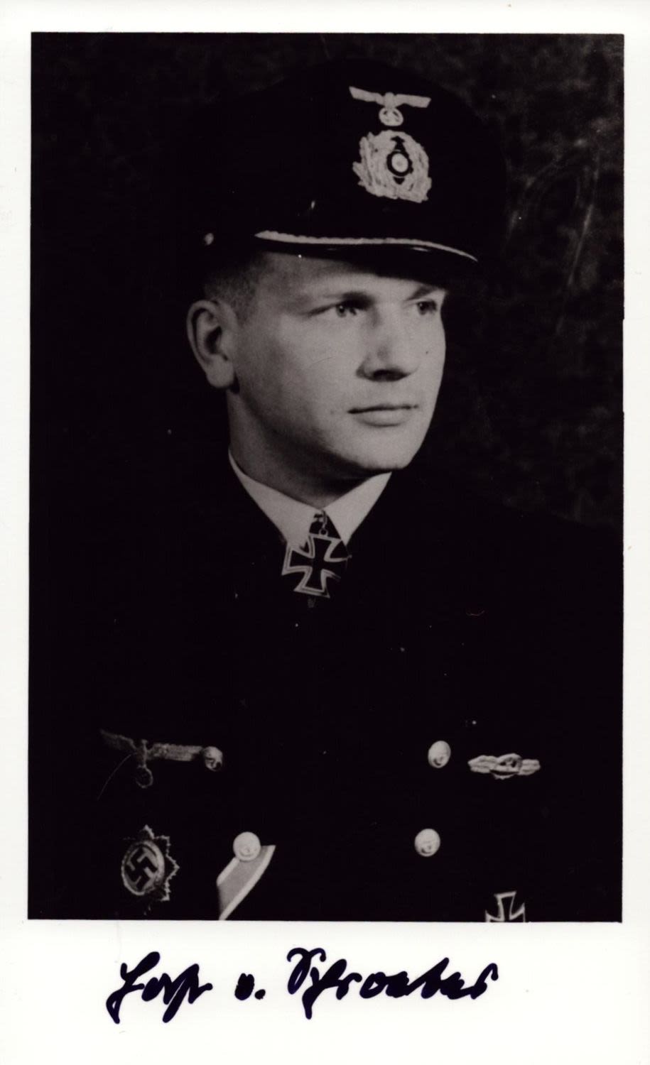 Lot 72: Kapitanleutnant Horst Van Schroeter signed 6x4 inch black...