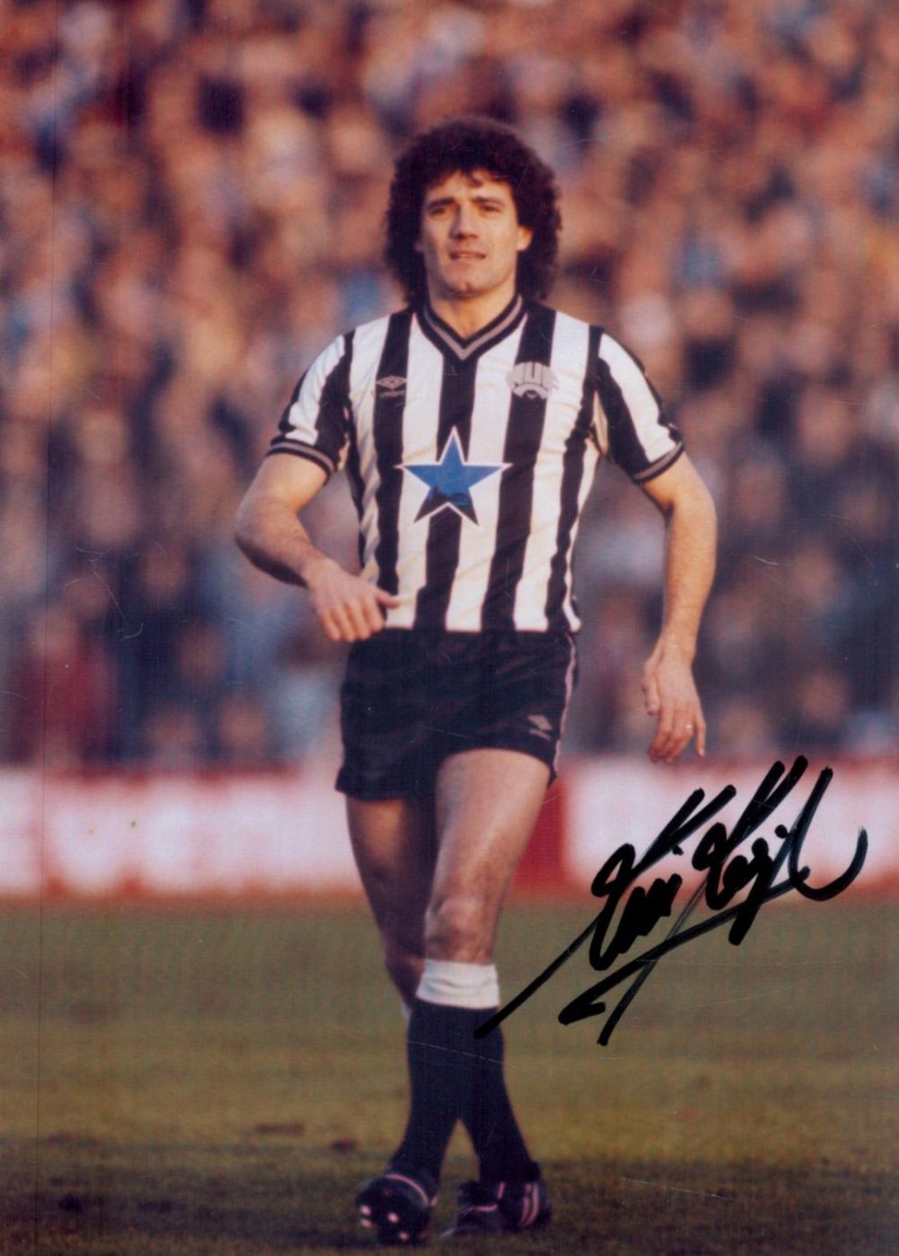 Lot 106: Kevin Keegan signed 7x5 inch colour photo pictured...