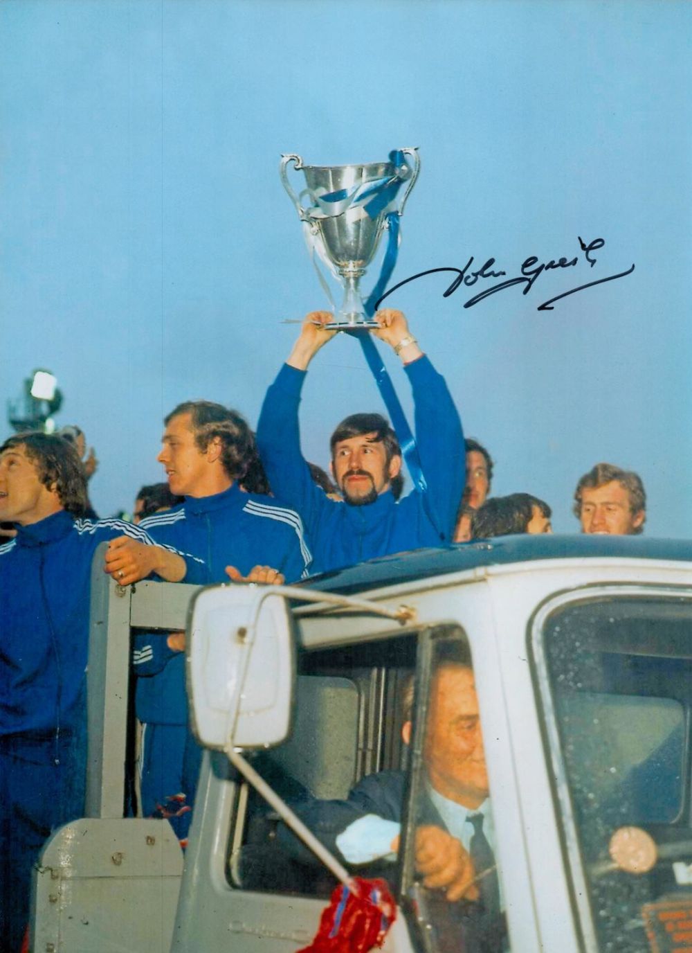 Lot 207: Autographed JOHN GREIG 16 x 12 Photo :...
