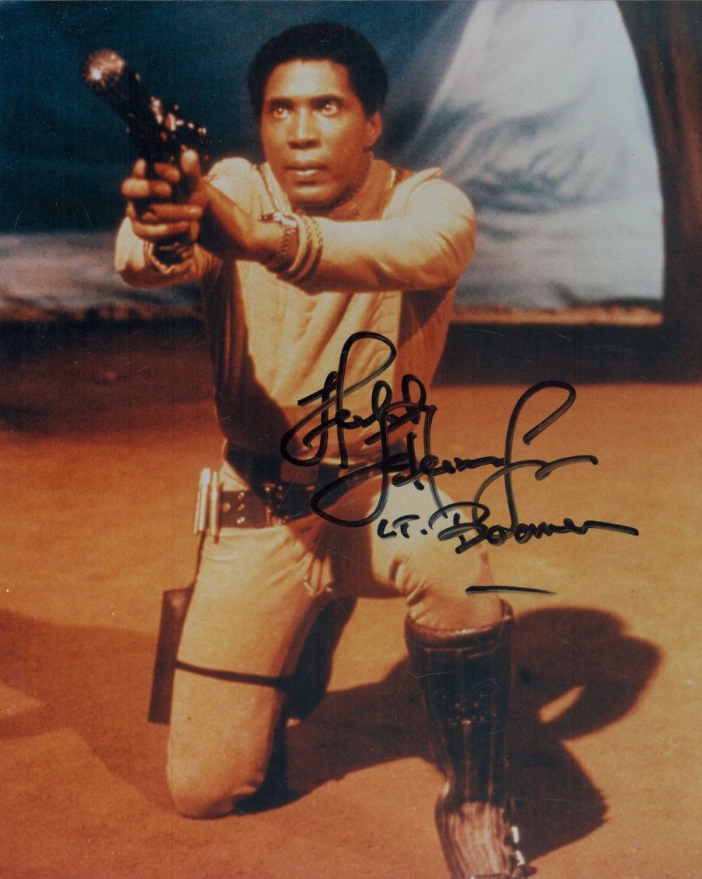 Lot 608: Herb Jefferson signed 10x8 inch colour photo. Good...