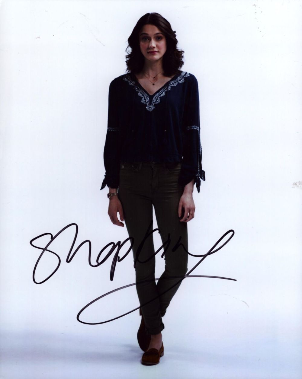 Lot 628: Sophie Hopkins signed 10x8 inch colour photo. Good...