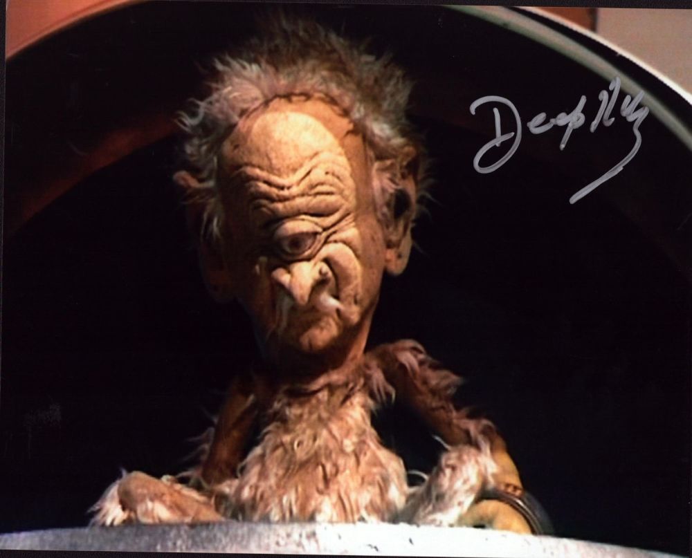 Lot 629: Deep Roy signed 10x8 inch colour photo. Good...