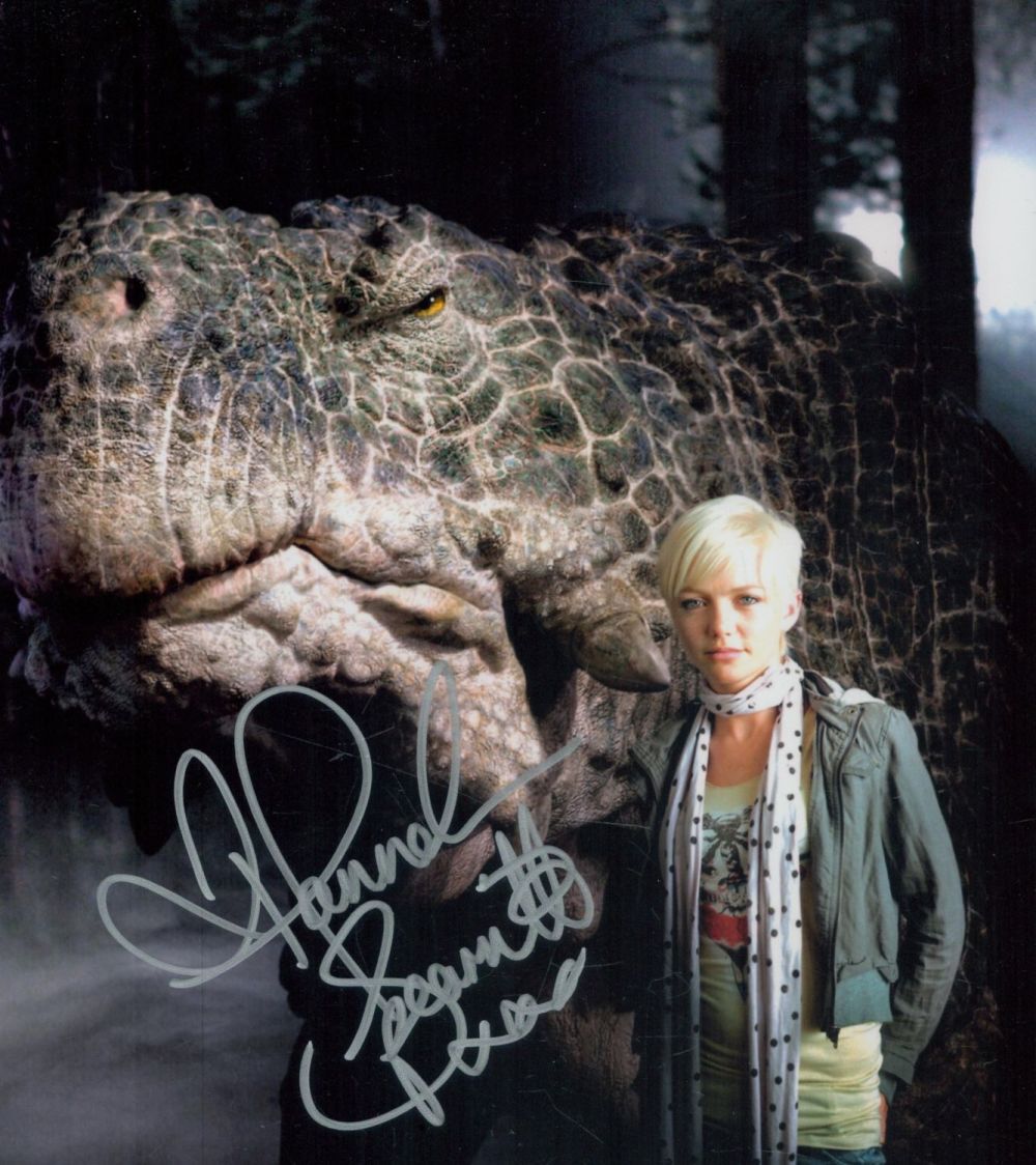 Lot 646: Hannah Spearritt signed 10x8 inch colour photo. Good...