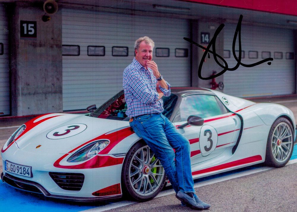Lot 208: Jeremy Clarkson signed 7x5inch colour photo. Good condition....