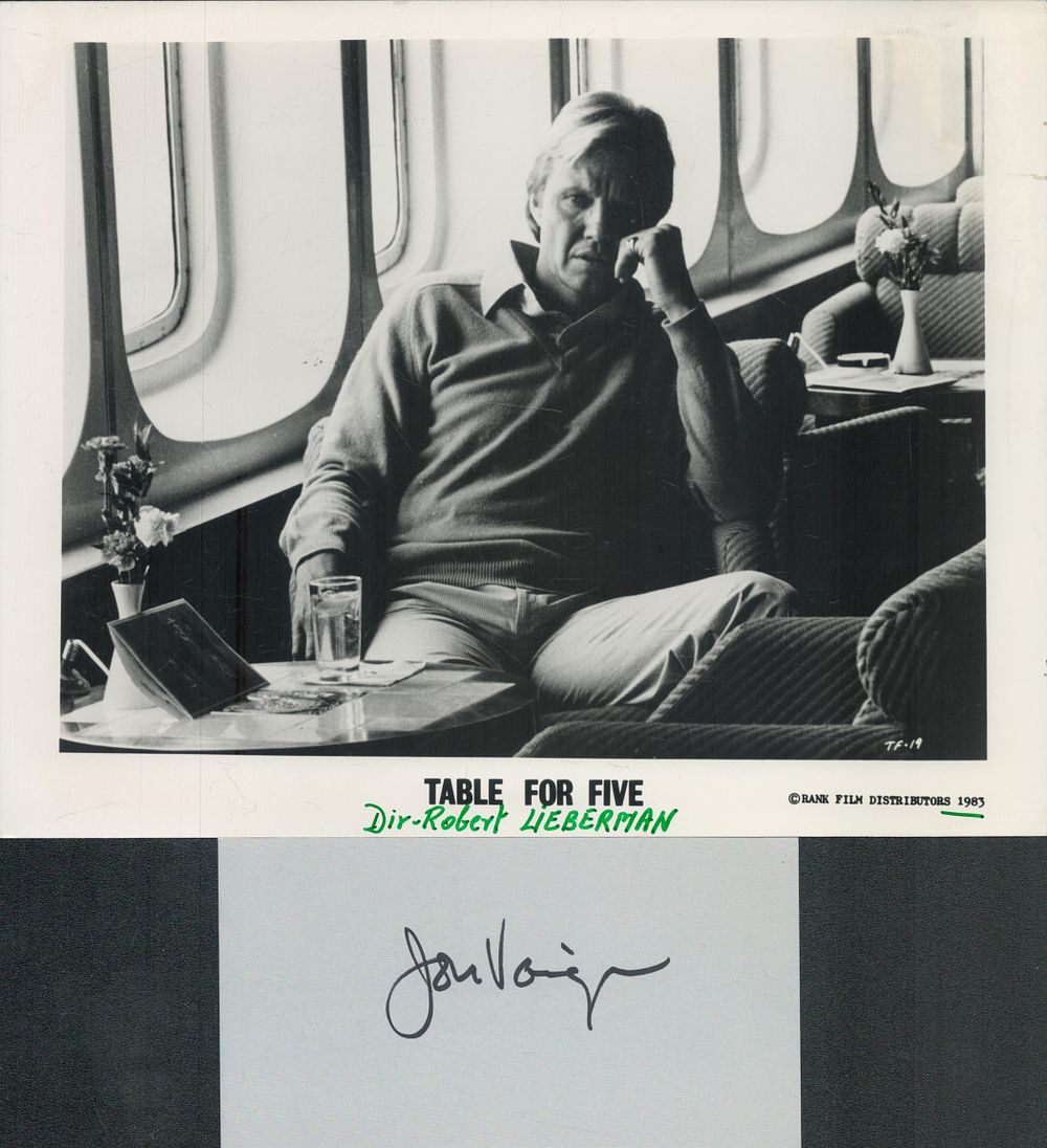 Lot 677: Jon Voight signed 5x3 inch card and 10x8...