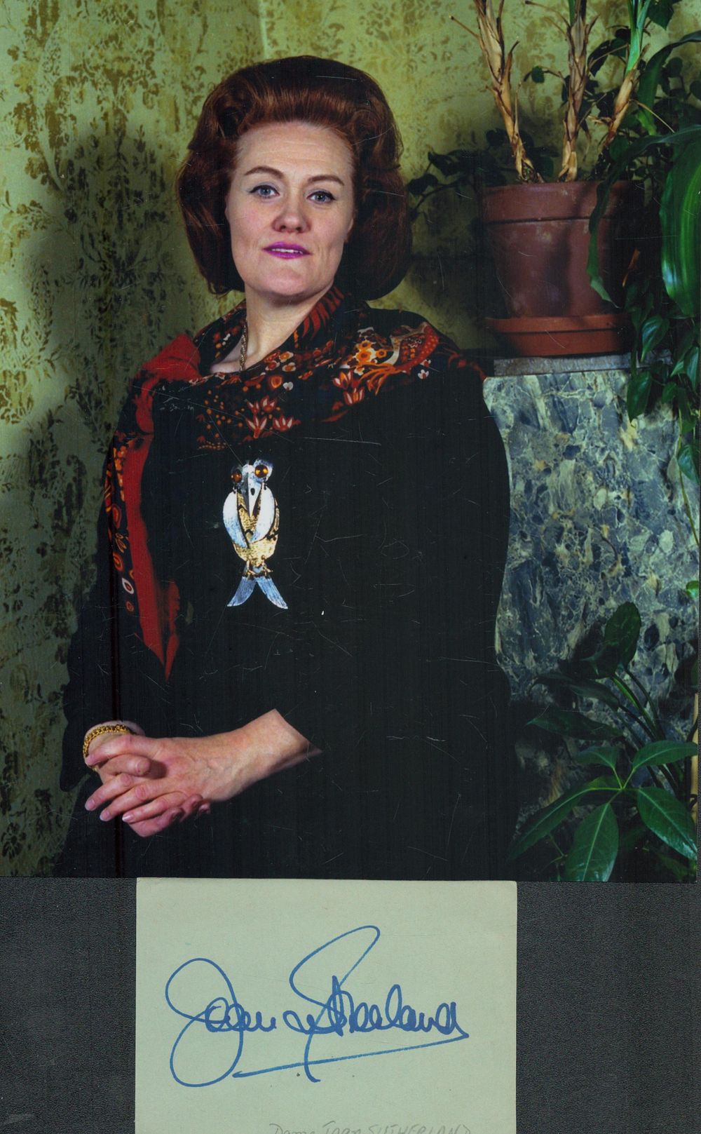 Lot 685: Joan Sutherland signed 4x3 inch album page and...