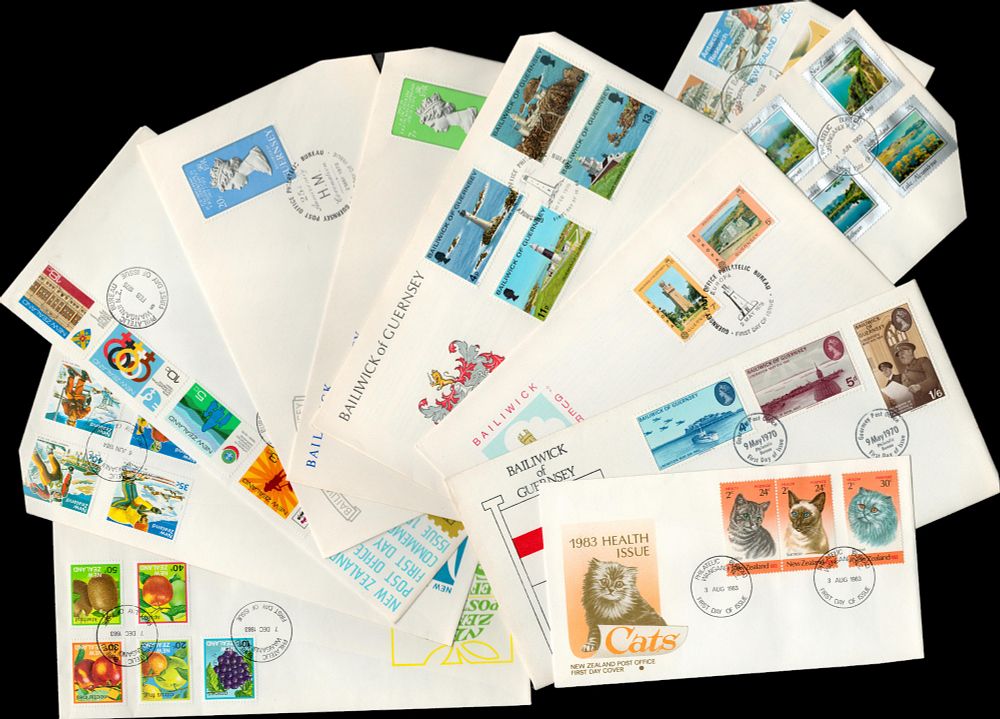 Lot 555: FDC New Zealand Post Office collection includes 1983...