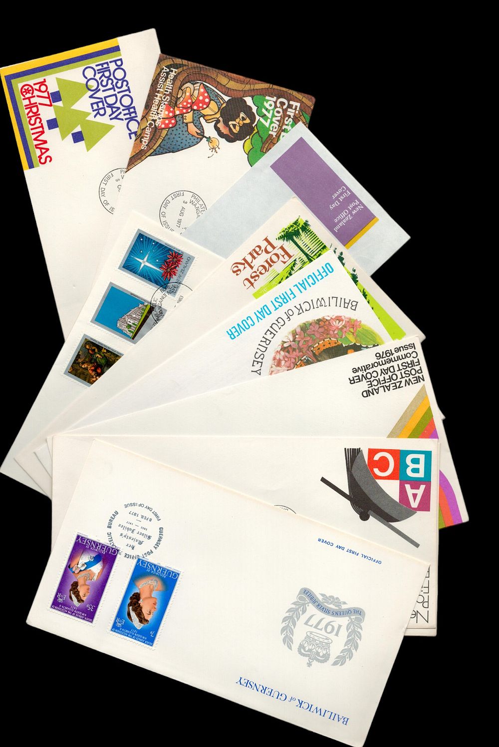 Lot 559: FDC Collection The Queens Silver Jubilee 1977, 1977...
