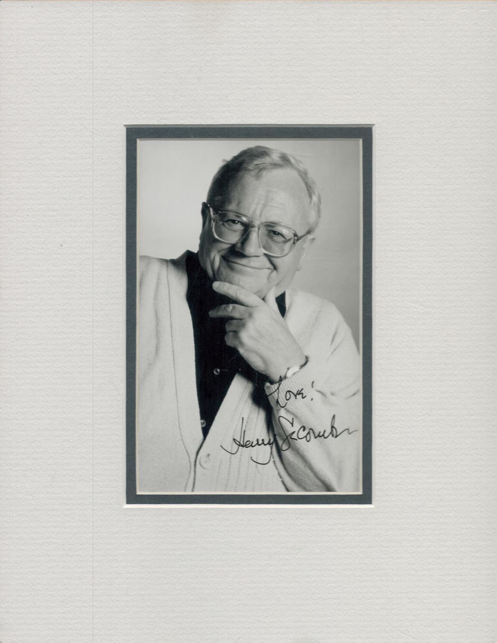 Lot 590: Harry Secombe signed small black and white photo,...