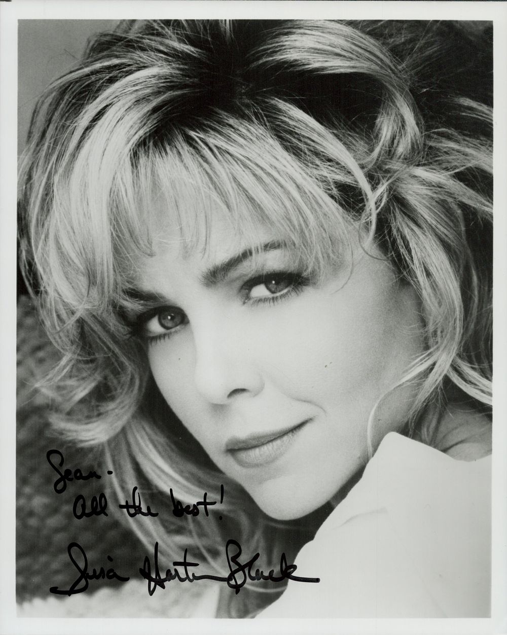 Lot 169: Lisa Hartman Black signed 10x8 inch black and...