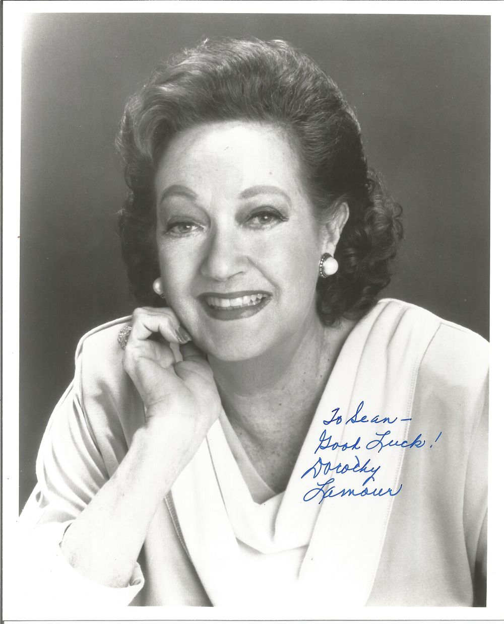 Lot 198: Dorothy Lamour signed 10x8 inch black and white...