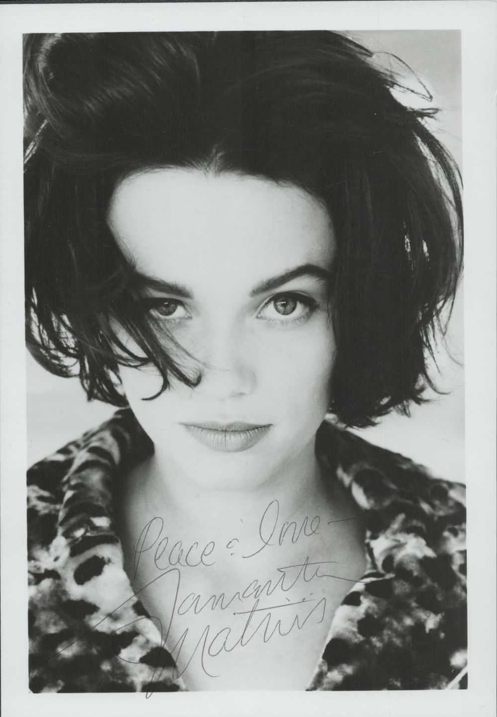 Lot 268: Samantha Mathis signed 7x5 inch black and white...