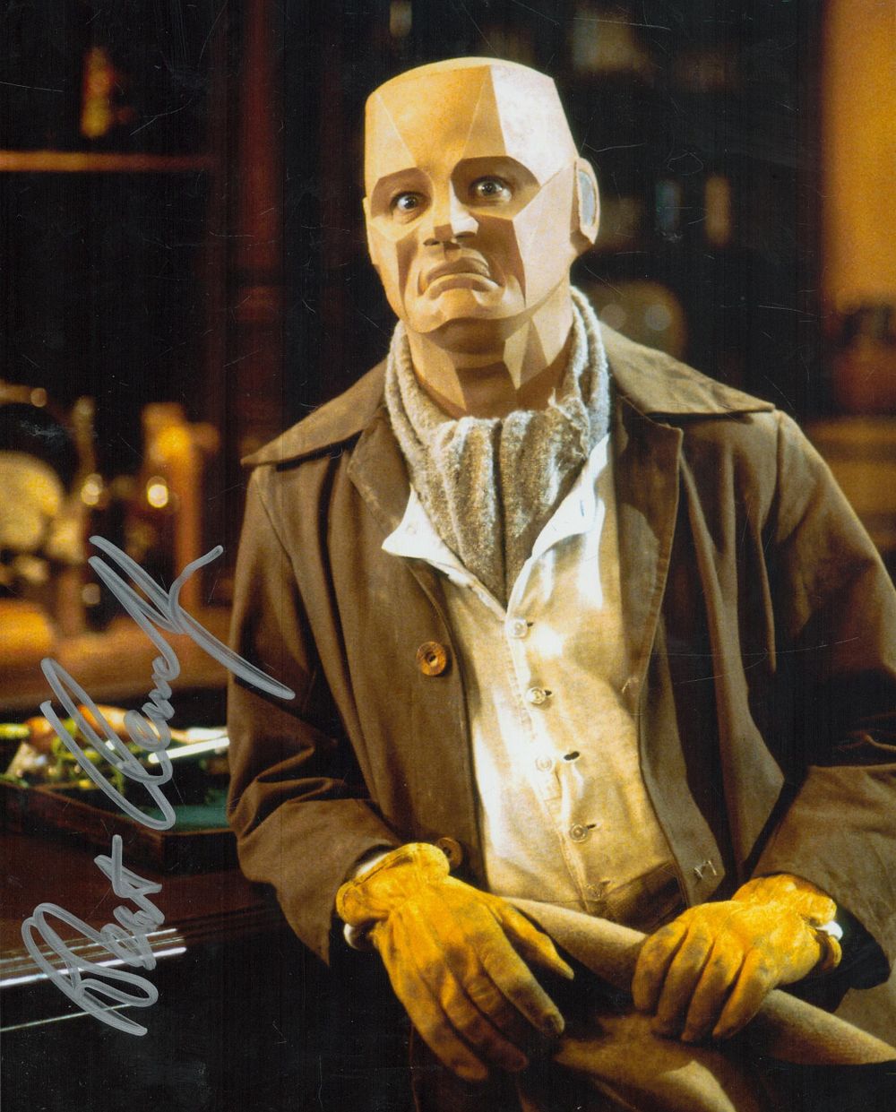 Lot 100: Robert Llewellyn signed 10x8 inch Kryten Red Dwarf...