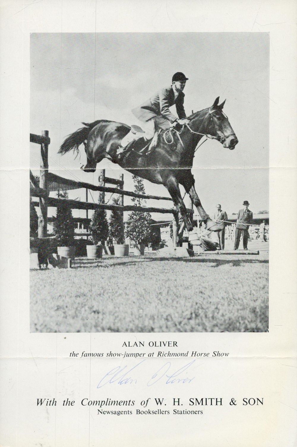 Lot 135: Alan Oliver signed 7x5 black and white photo....