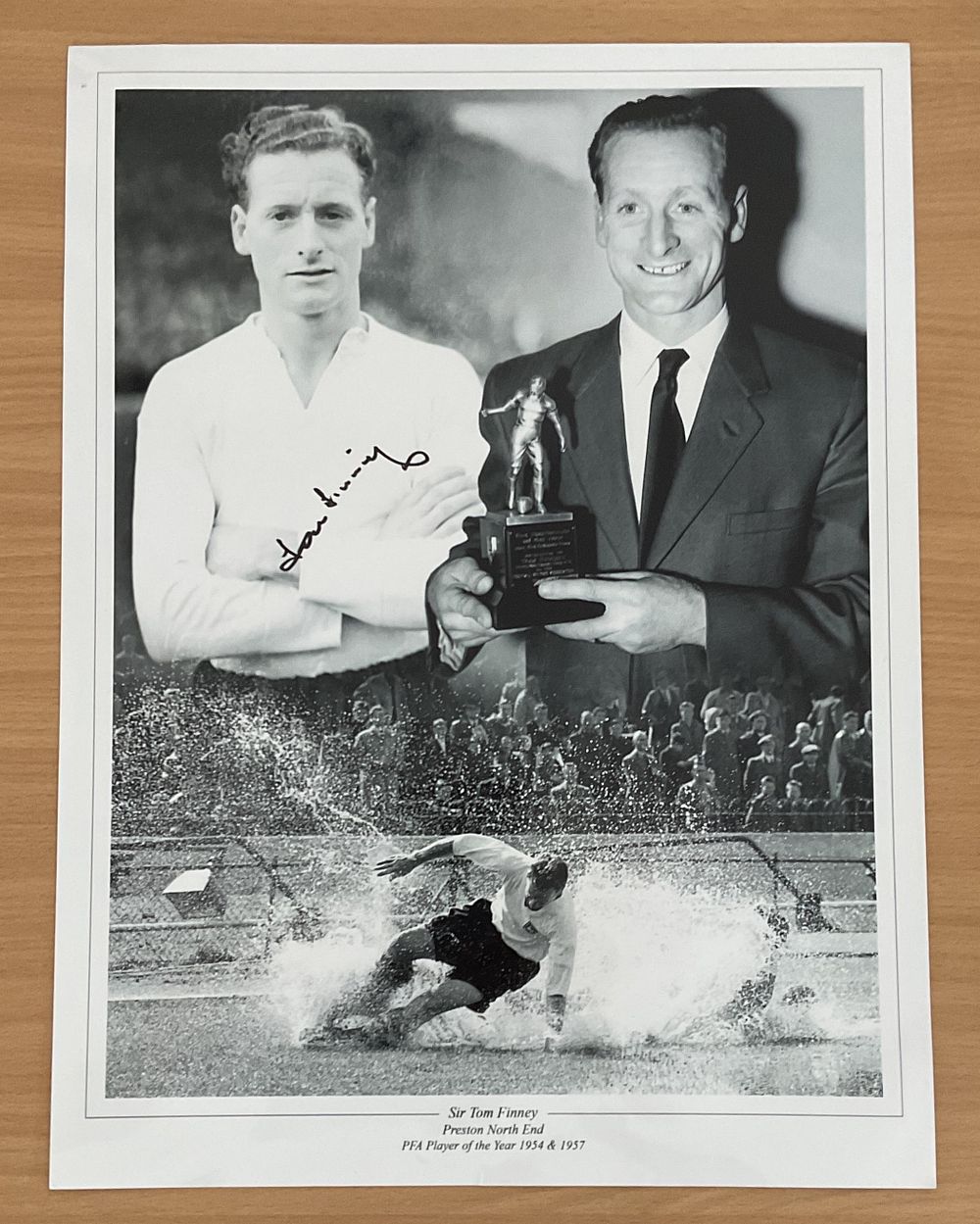 Lot 179: Sir Tom Finney (Preston North End FC) Signed...