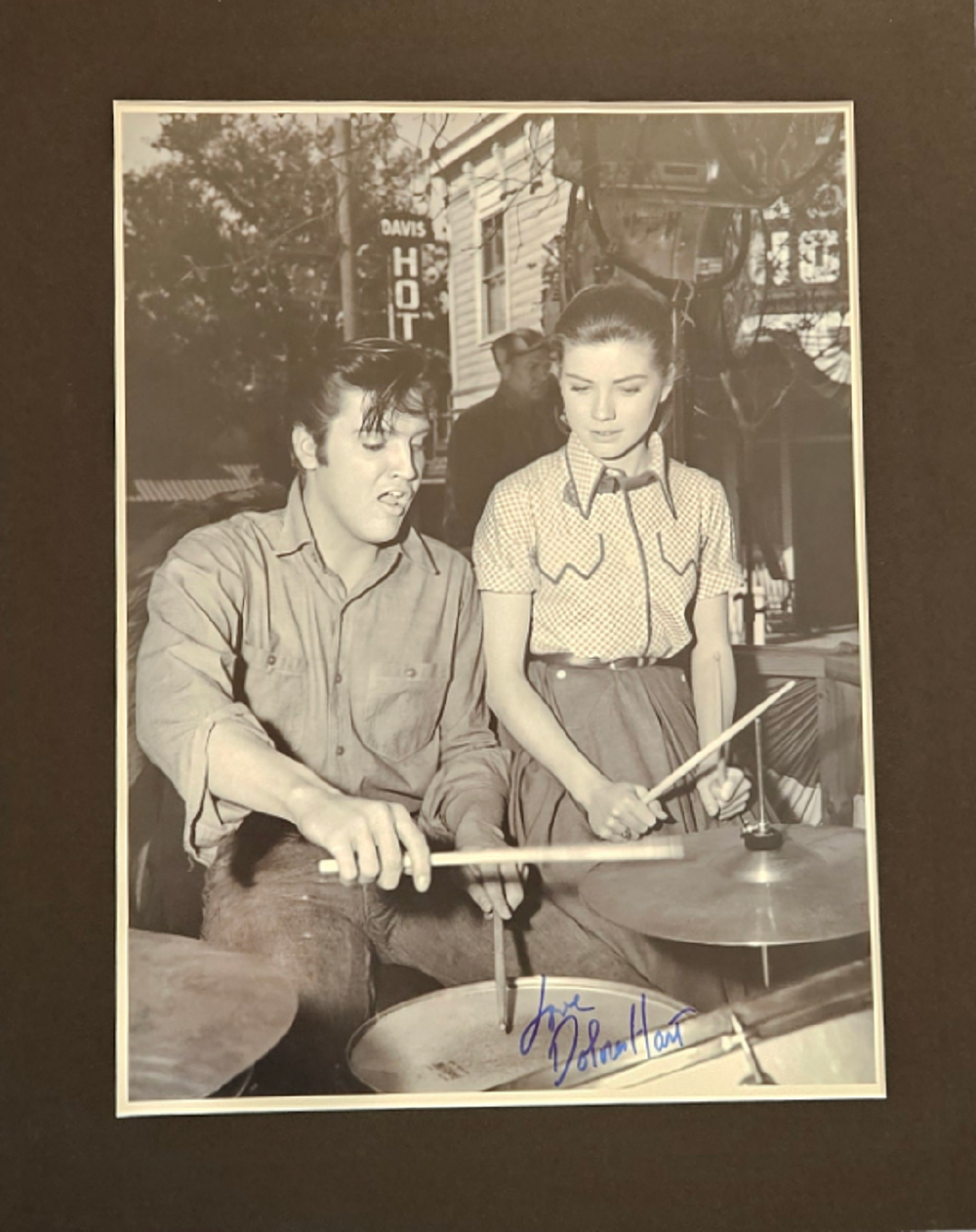 Lot 184: Dolores Hart signed black and white 16x20inch black...