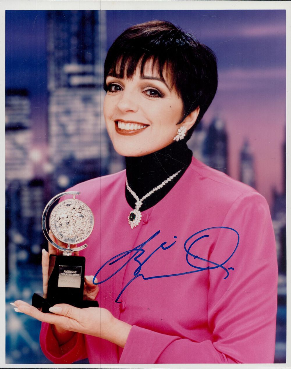 Lot 53: Liza Minnelli, American actress, singer and dancer. A...