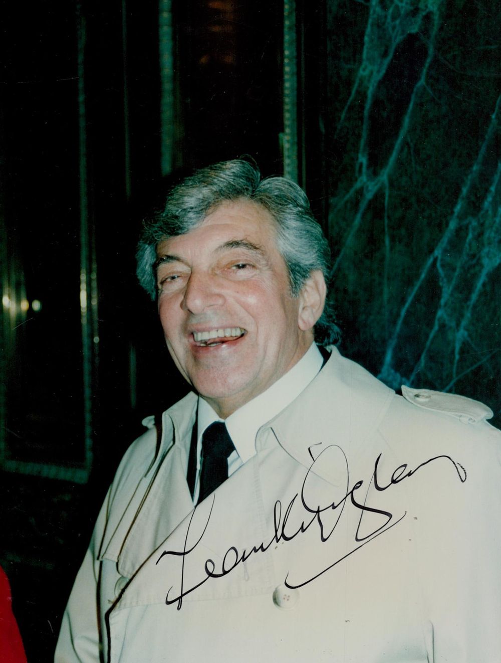 Lot 159: Frankie Vaughan signed 8x6inch colour photo. Good condition....