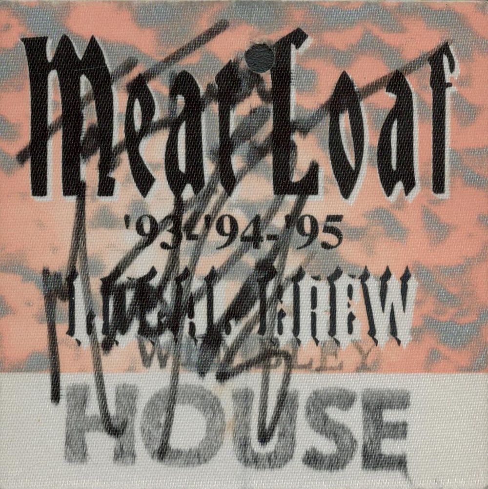 Lot 172: Meatloaf signed 3x3inch sticker. Good condition. All autographs...