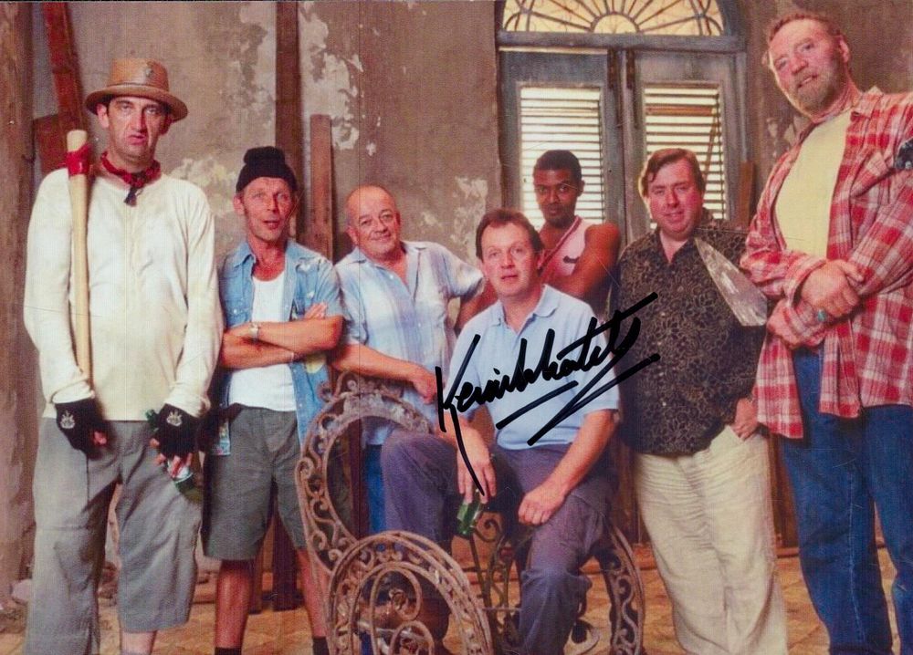 Lot 219: Kevin Whately signed 7x5inch colour photo from Auf...