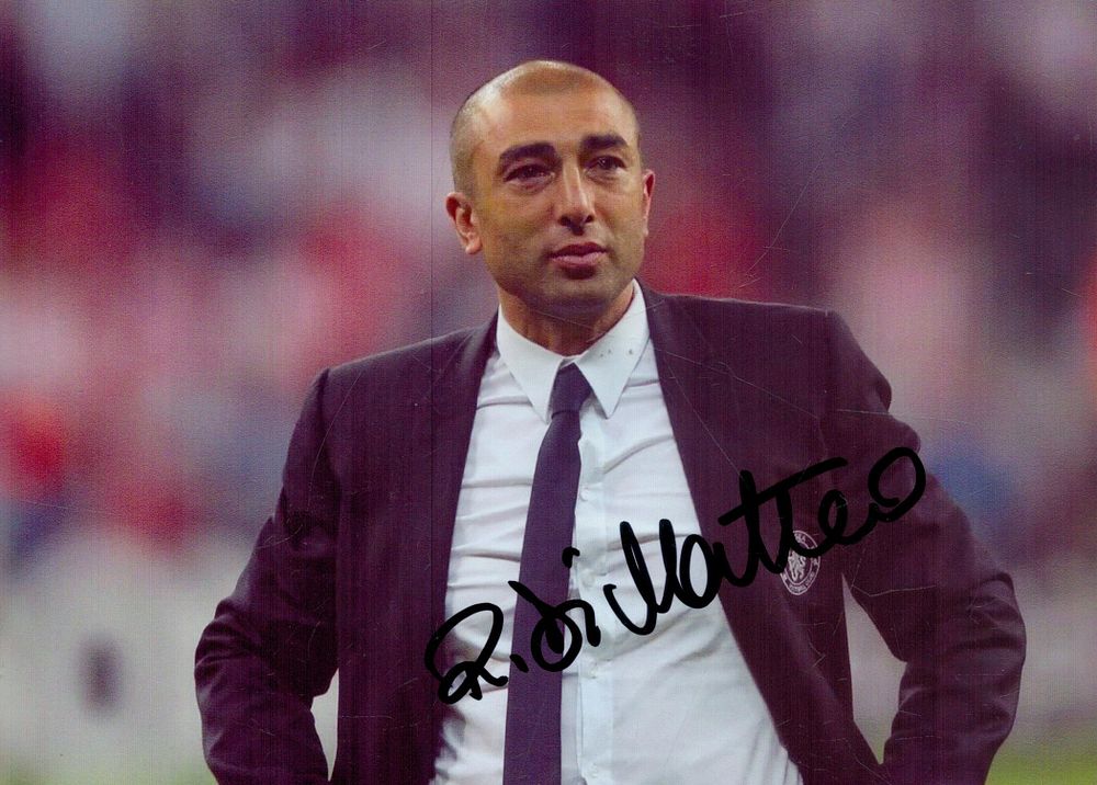 Lot 232: Roberto Di Matteo signed 7x5inch colour photo. Good...