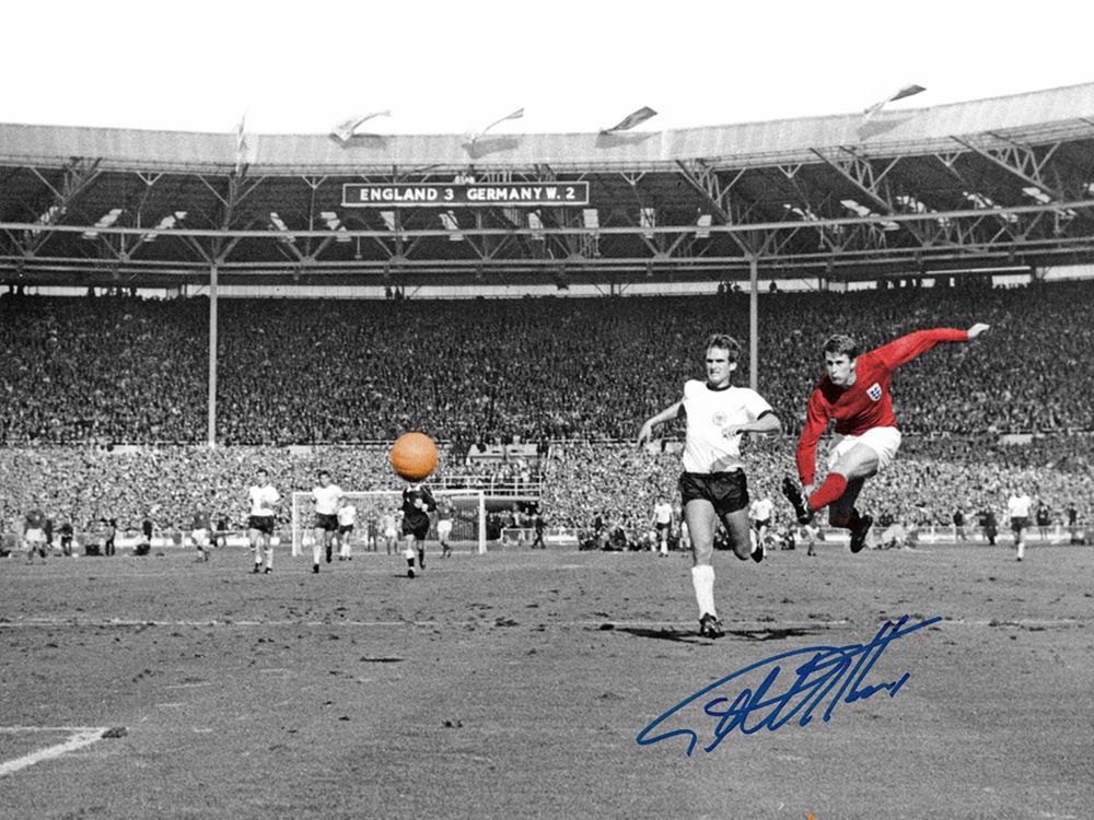 Lot 403: Autographed GEOFF HURST 16 x 12 Photo :...