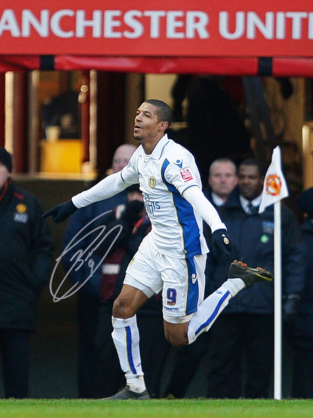 Lot 407: Autographed JERMAINE BECKFORD 16 x 12 Photo :...