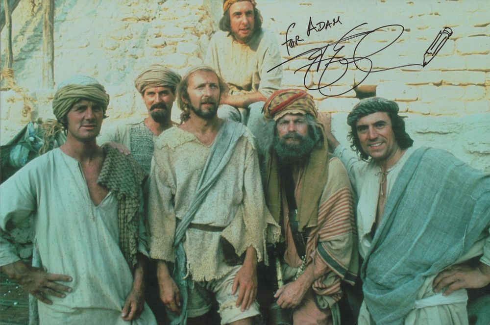 Lot 472: Eric Idle signed colour photo 12x8 Inch. 'Monty...