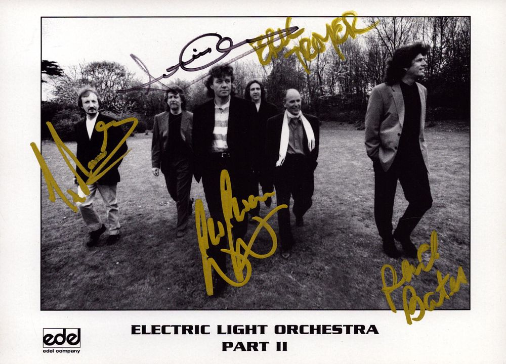 Lot 566: Electric Light Orchestra Part II multi signed 7x5...