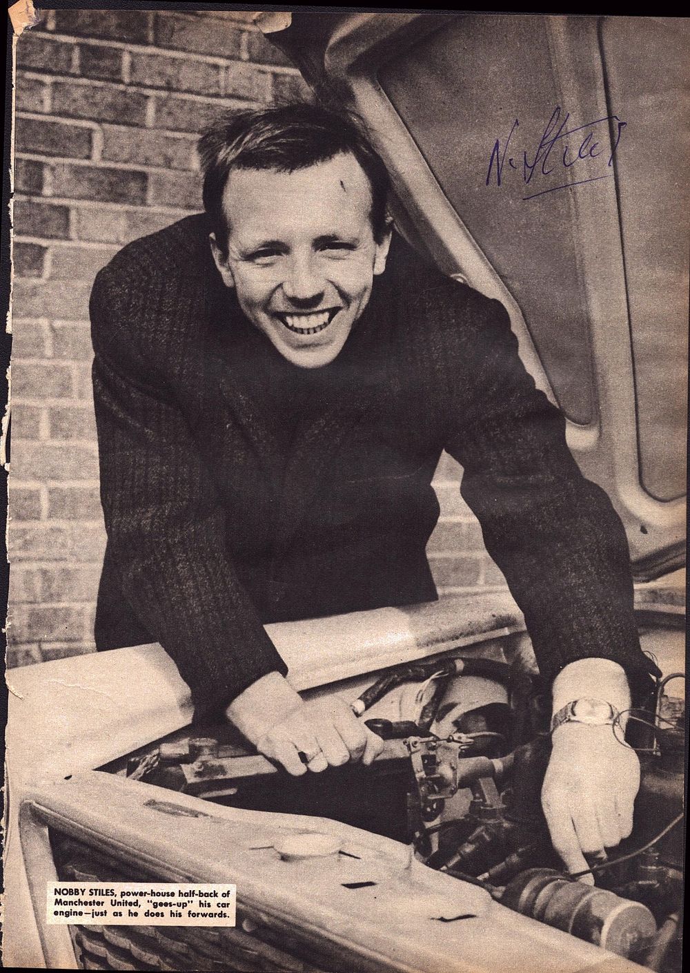 Lot 589: Nobby Stiles signed 11x8 inch black and white...