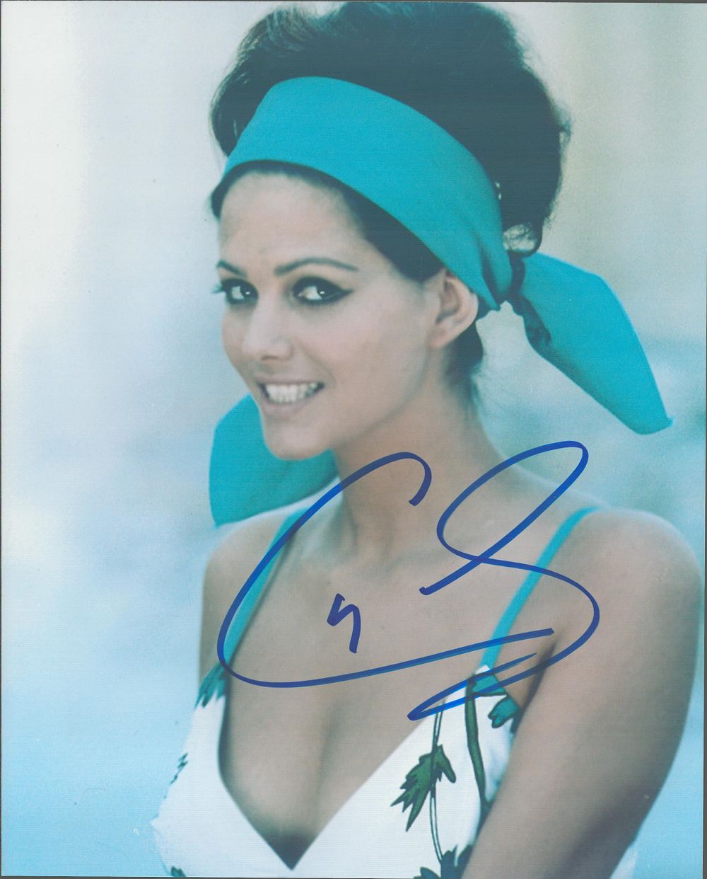 Lot 136: Claudia Cardinale signed 10x8 inch colour photo. Good...