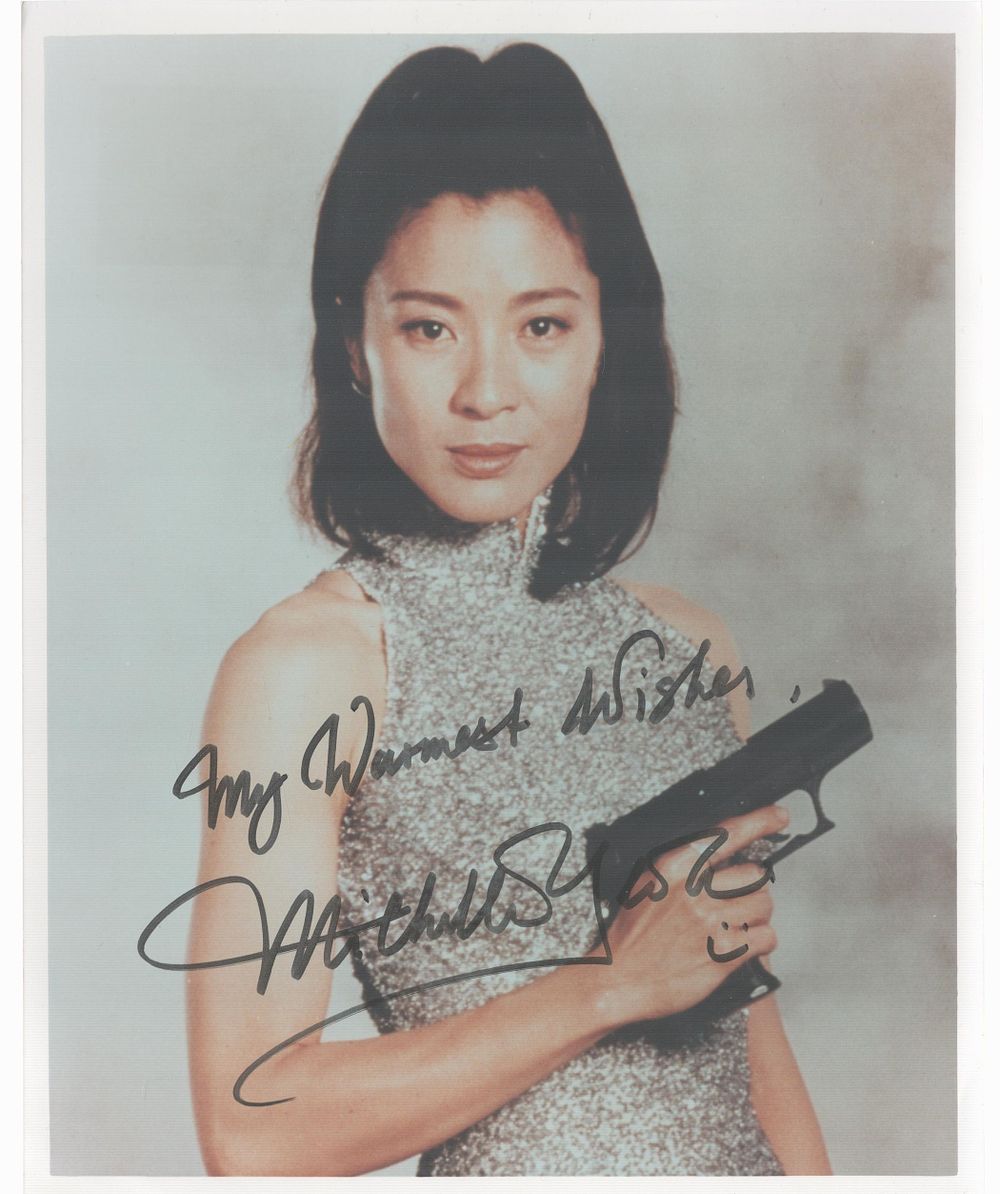 Lot 242: Michelle Yeoh signed 10x8 inch colour photo. Good...