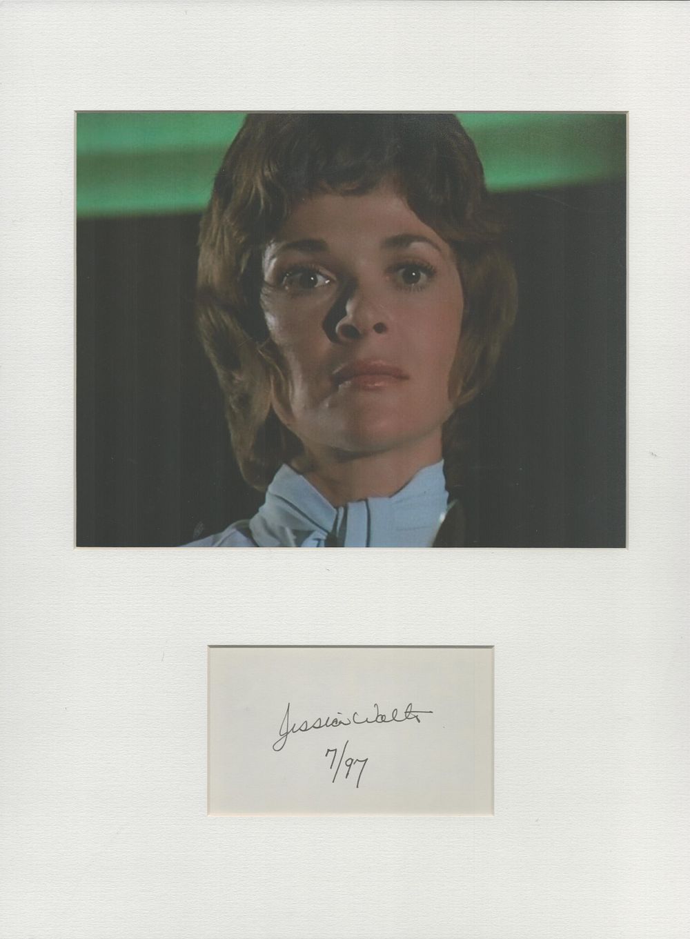 Lot 339: Jessica Walter signed white signature page 5x3 Inch...