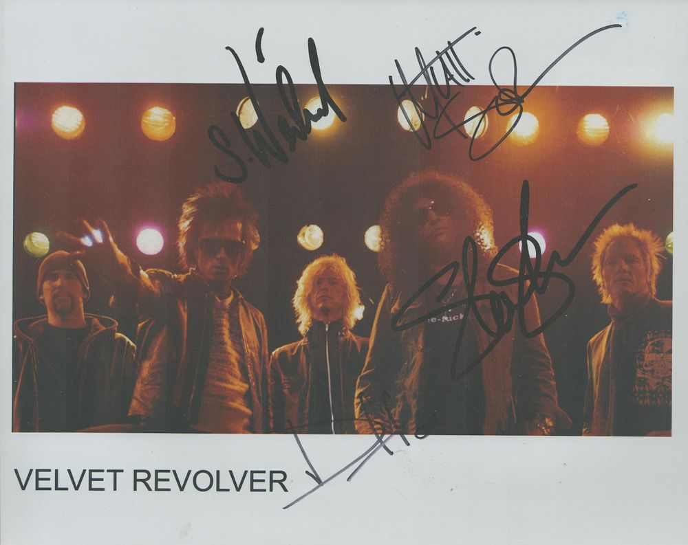 Lot 363: Multi signed Scott Weiland, Matt Sorum, Duff McKagan...