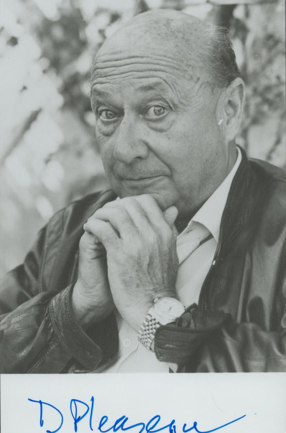 Lot 376: Donald Pleasence, OBE signed black & white photo...
