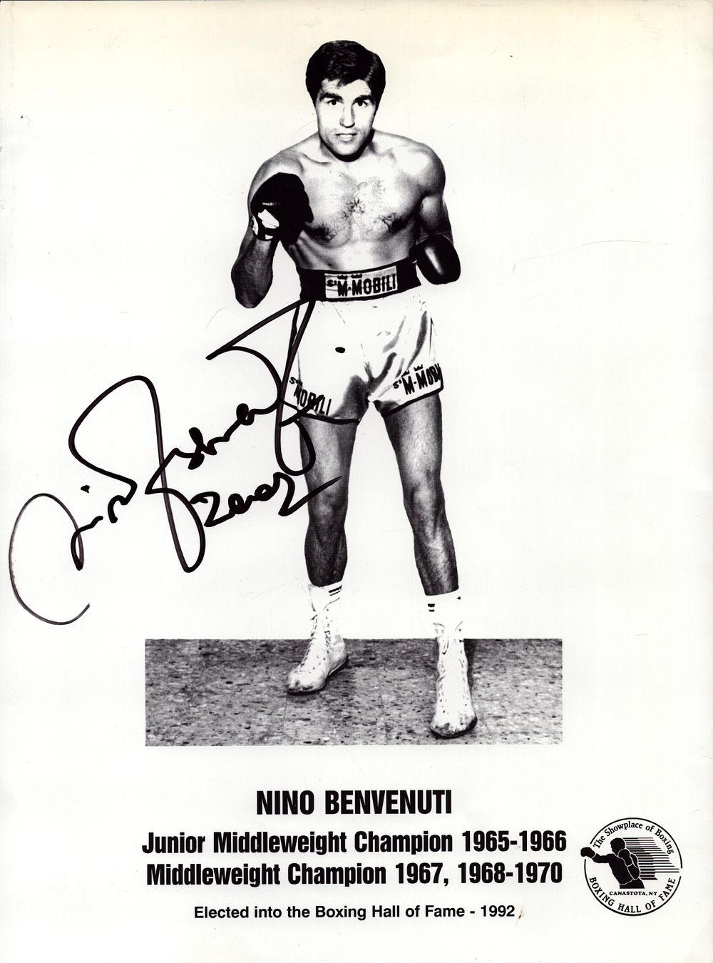 Lot 572: Boxer, Nino Benvenuti signed promo black & white...