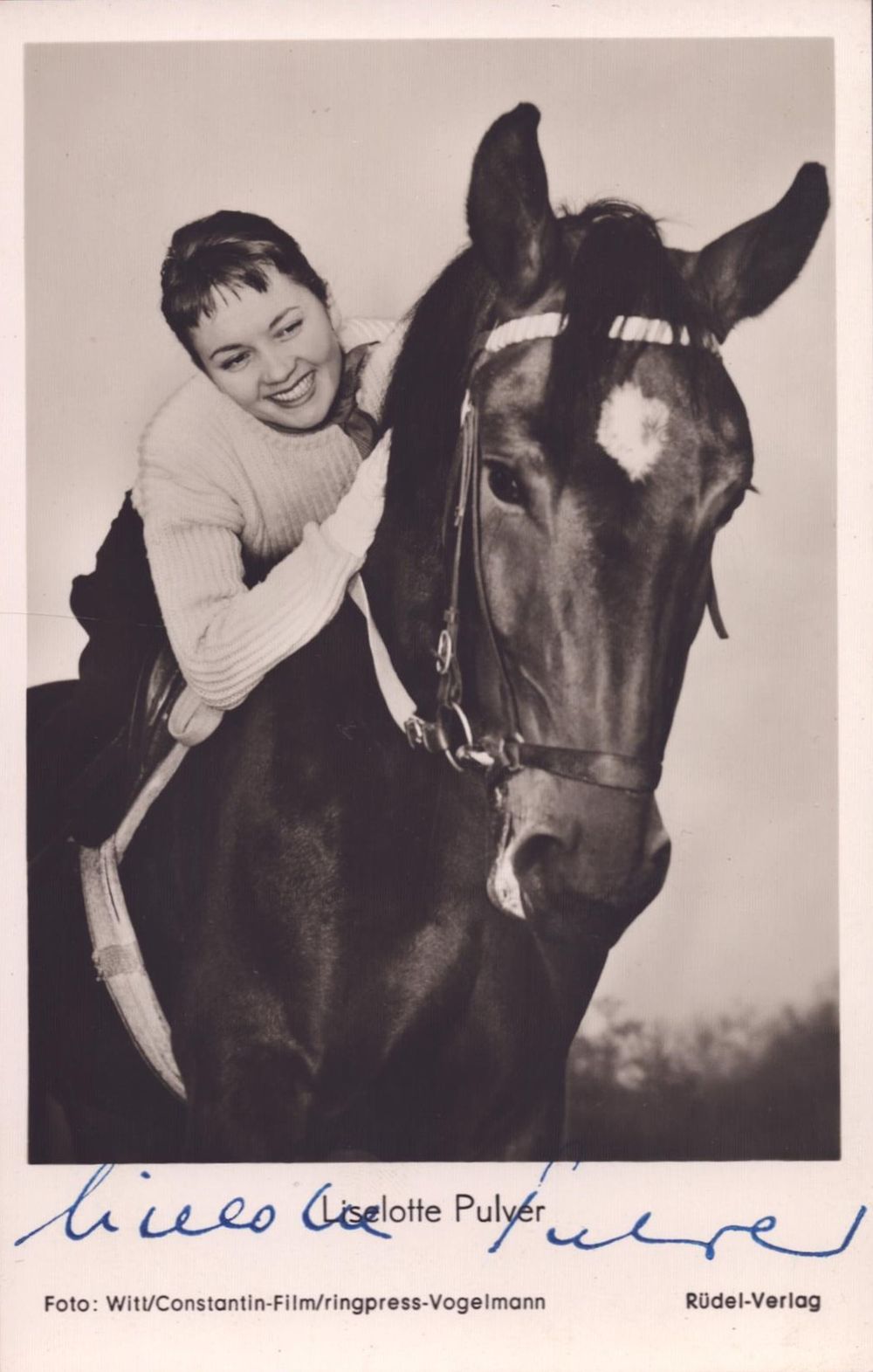Lot 621: Liselotte Pulver signed 5.5x3.5 inch black and white...